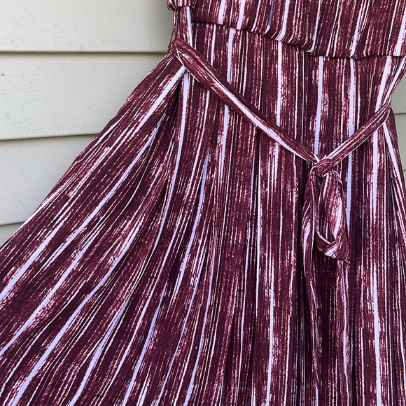 Like new Banana Republic stunning dress - Picture 14 of 14